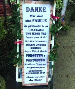 <span class="entry-title-primary">Wer gehört zur Familie?</span> <span class="entry-subtitle">Bibel und Bild</span>