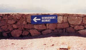 <span class="entry-title-primary">Heimat ist da, wo mein Herz ist</span> <span class="entry-subtitle">Von den Schwierigkeiten, ein neues Zuhause zu finden</span>